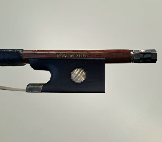 A Good Contemporary Silver-Mounted Violin Bow, branded 'Van de Shih'